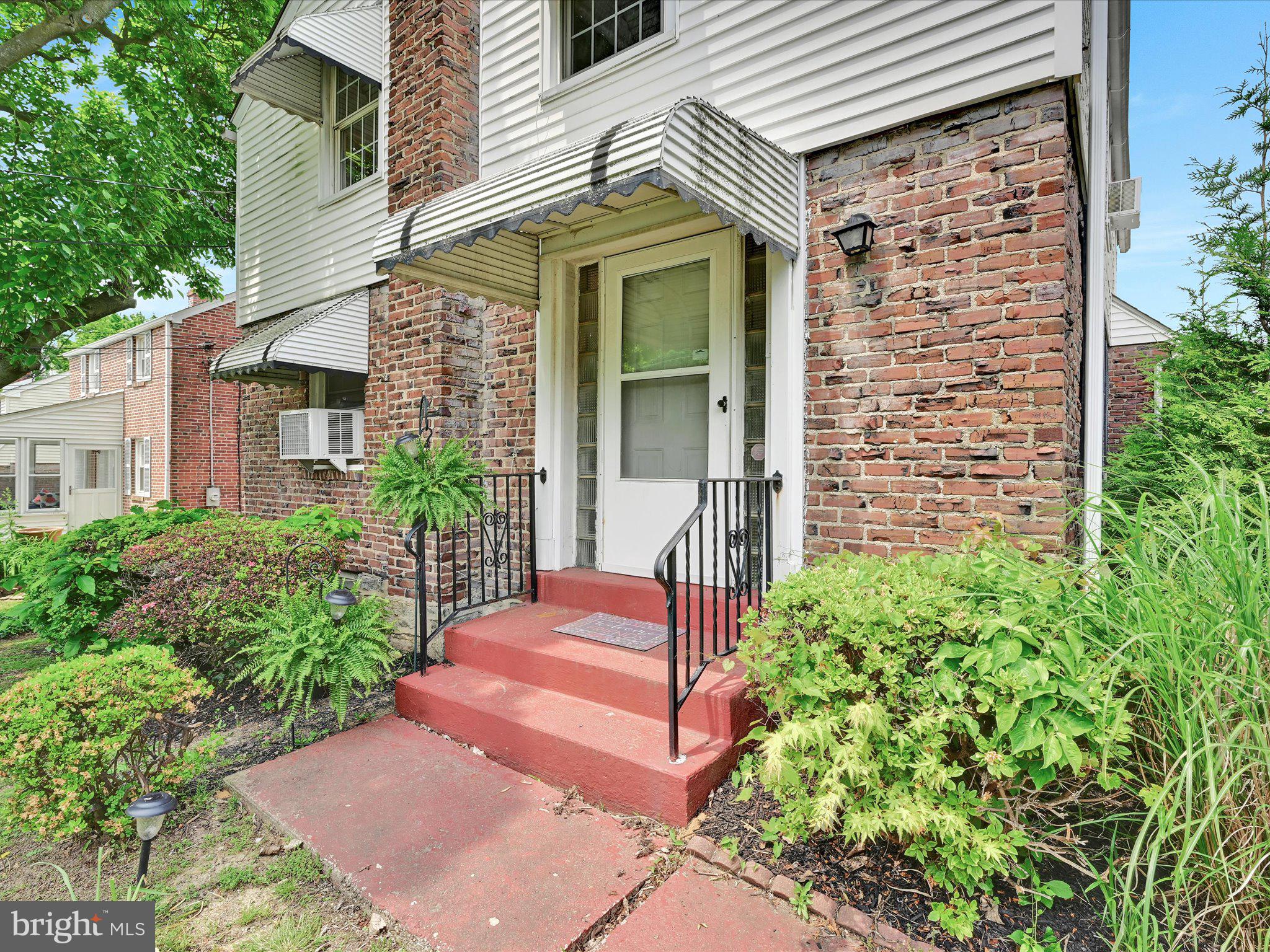 212 E Dutton Mill Rd