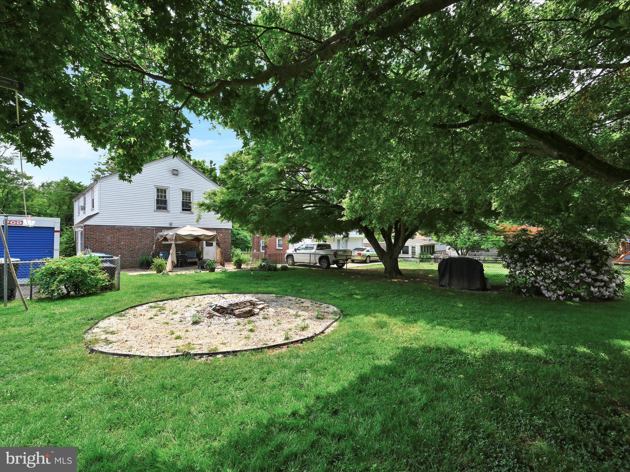 212 E Dutton Mill Rd
