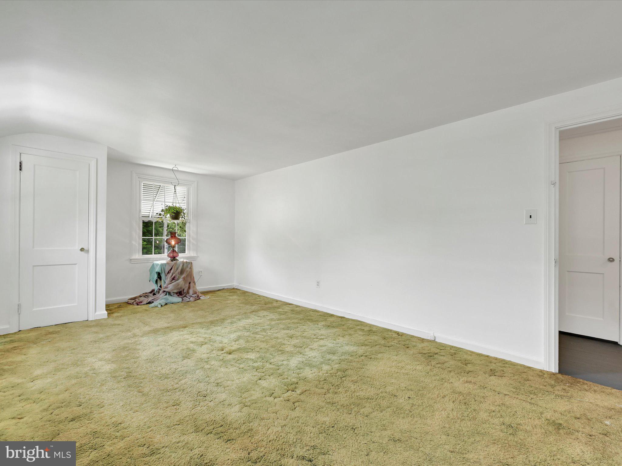 212 E Dutton Mill Rd