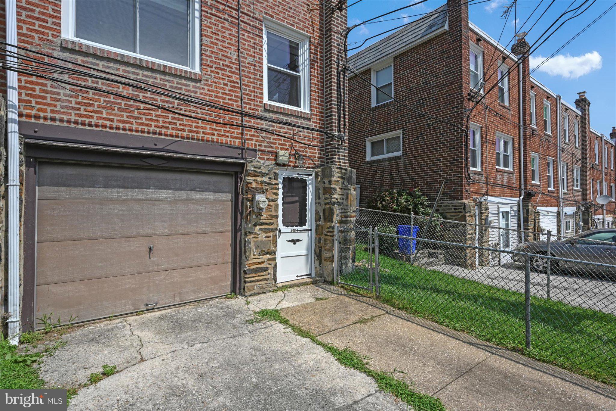 248 Crestwood Dr