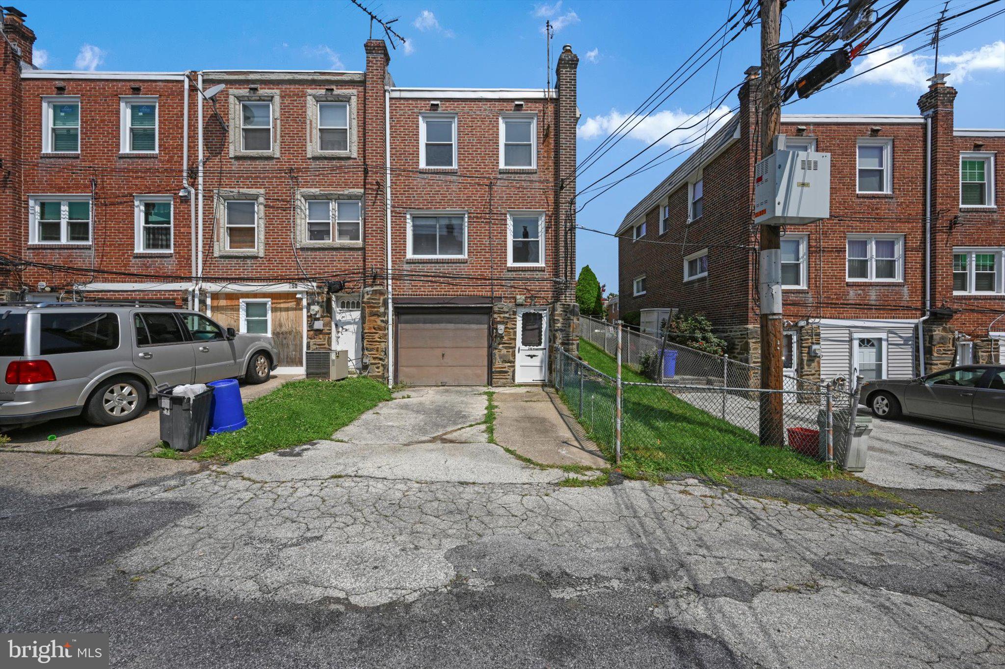 248 Crestwood Dr