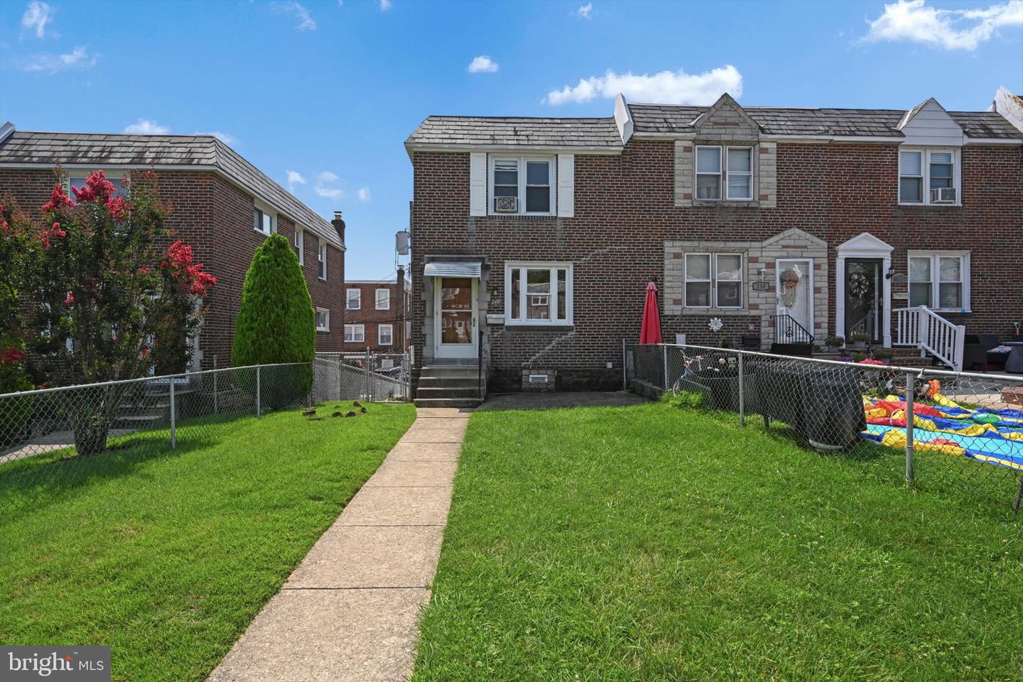 248 Crestwood Dr