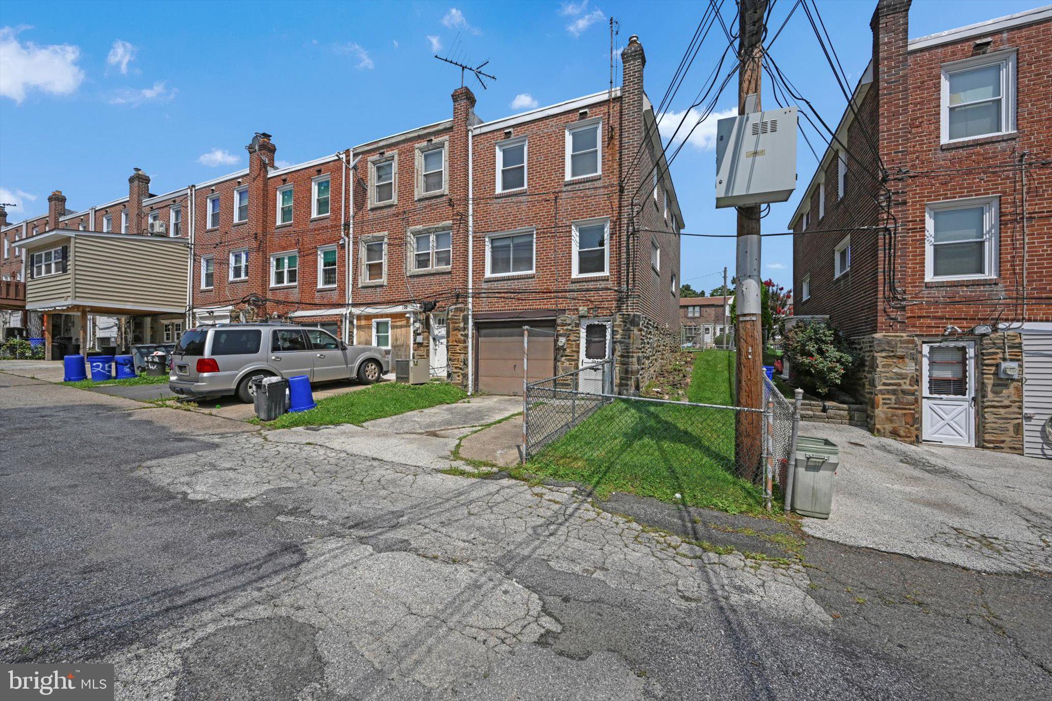 248 Crestwood Dr