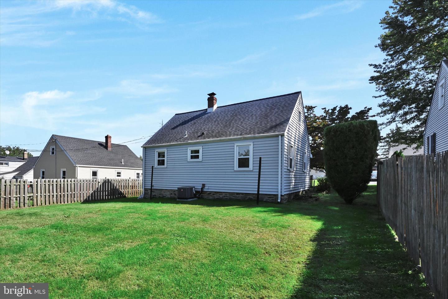 83 Seward Ln