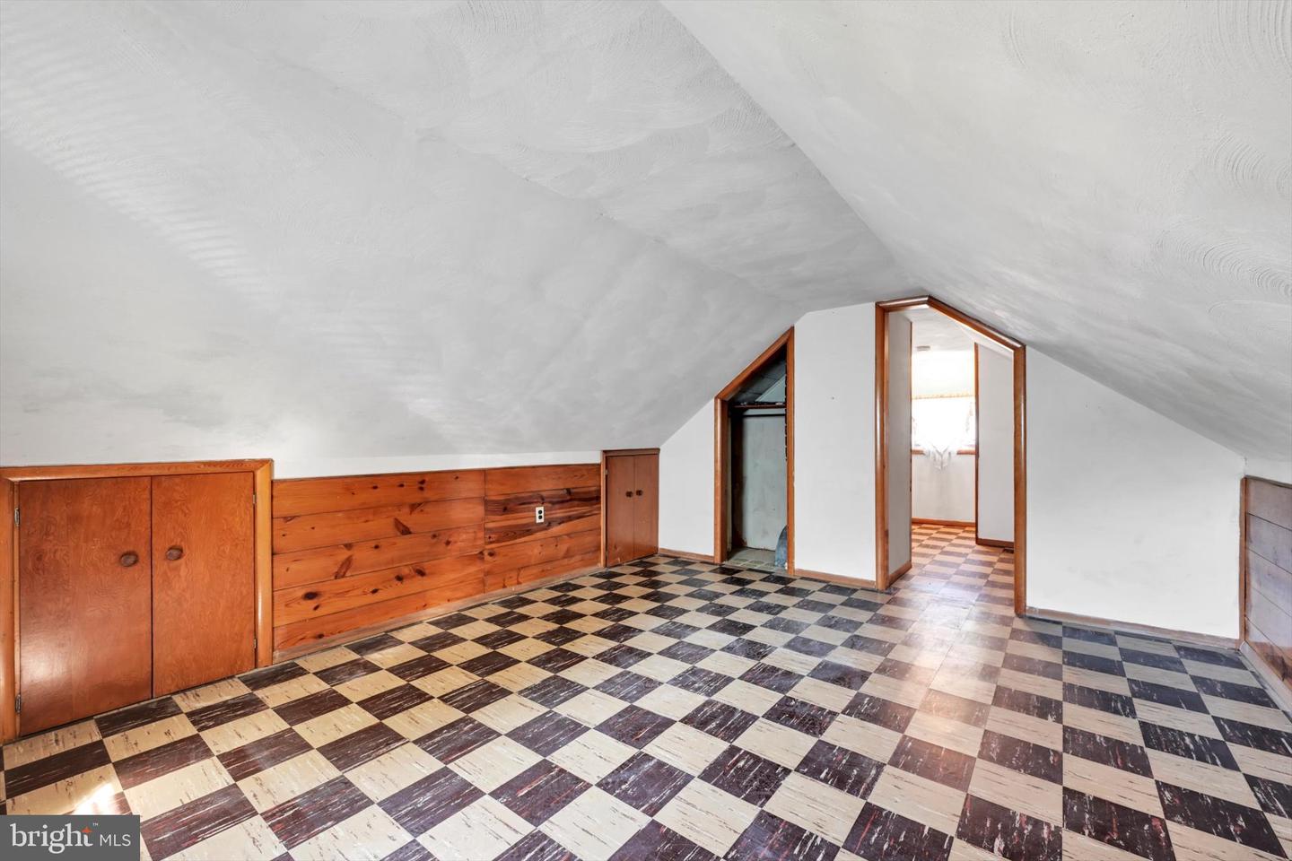 83 Seward Ln