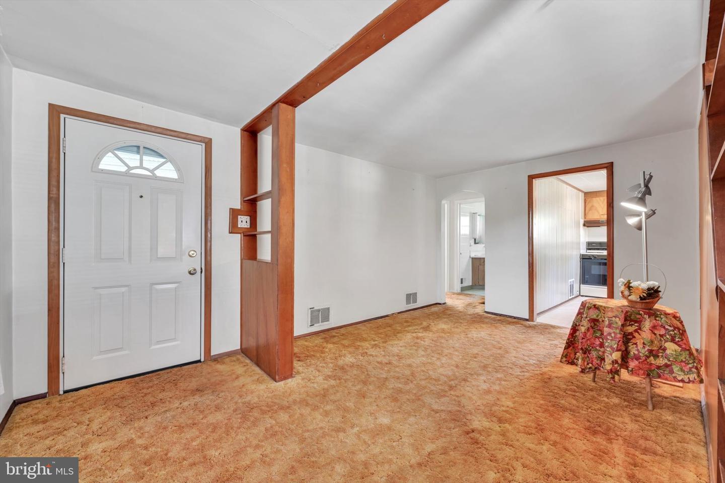 83 Seward Ln