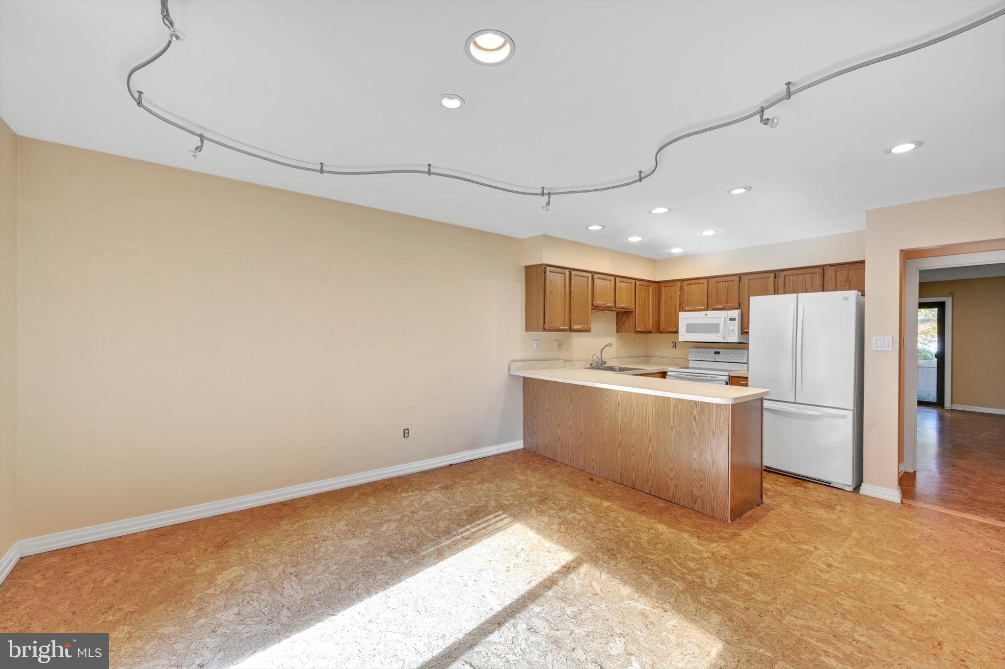 731 Wynnewood Rd #19