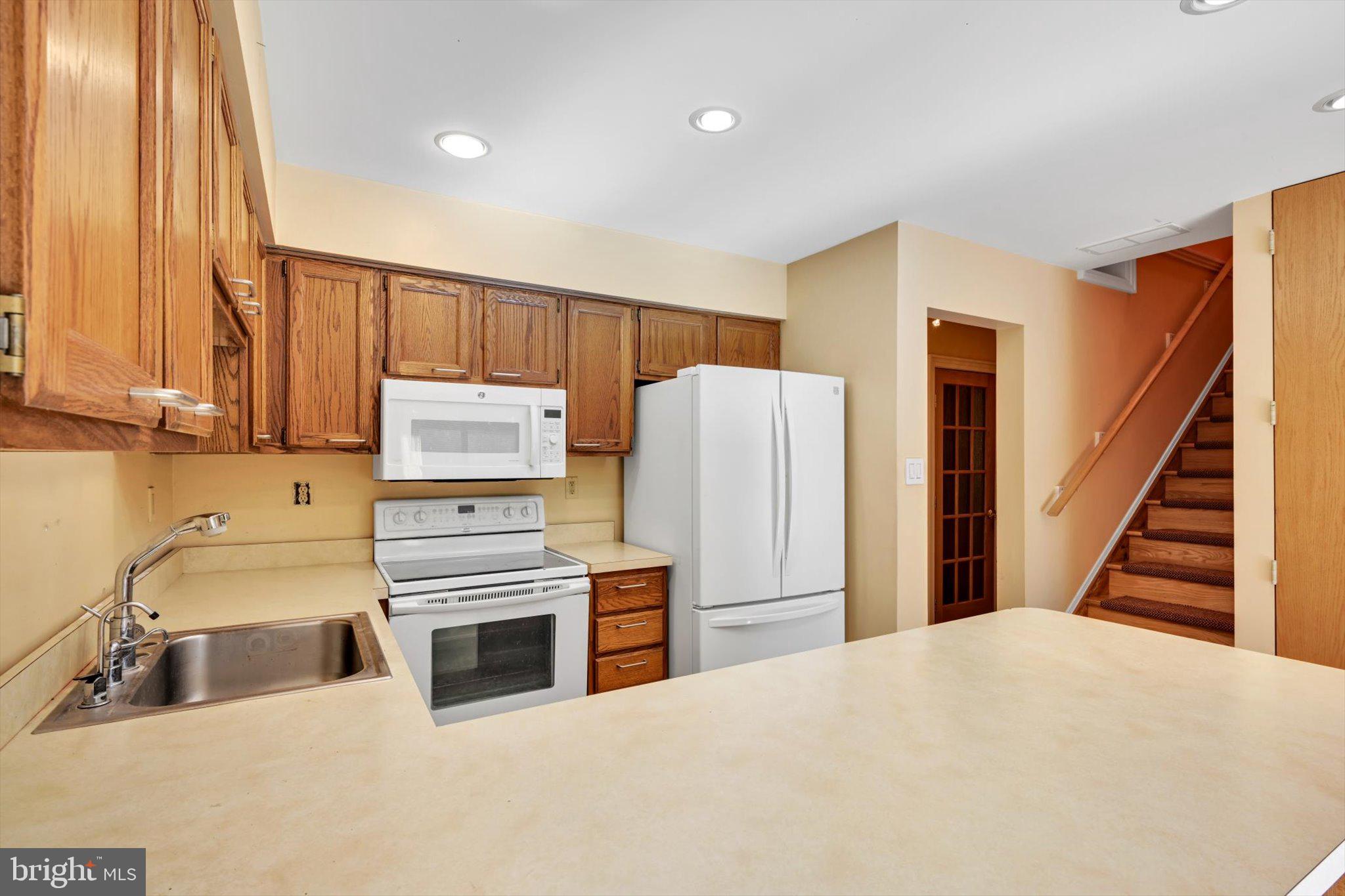 731 Wynnewood Rd #19