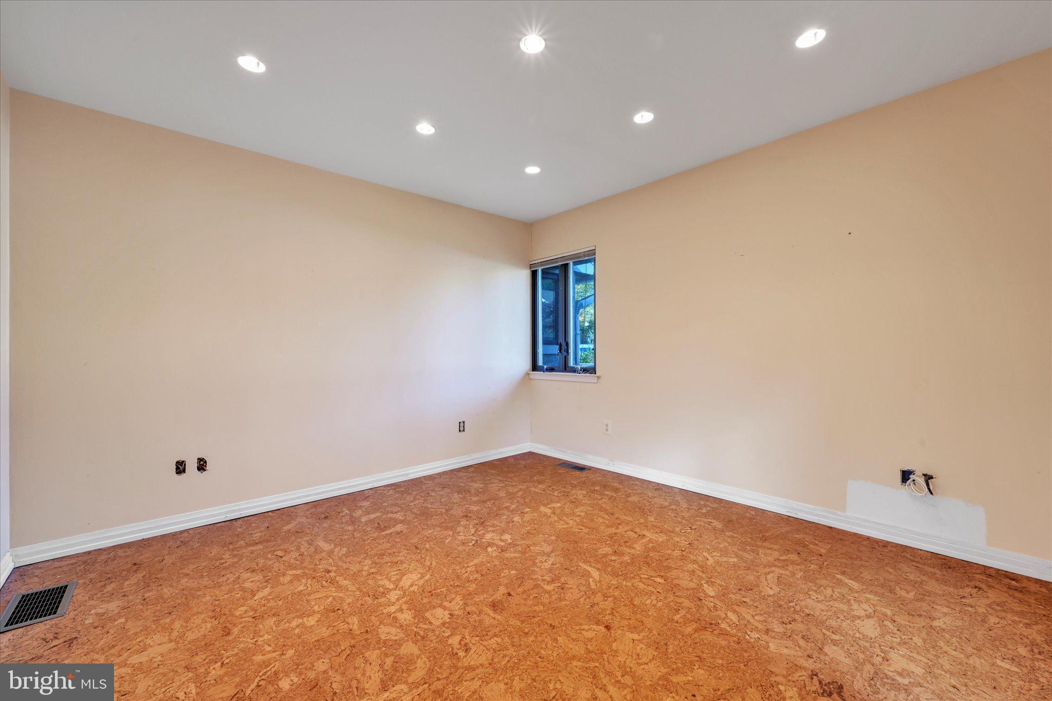 731 Wynnewood Rd #19