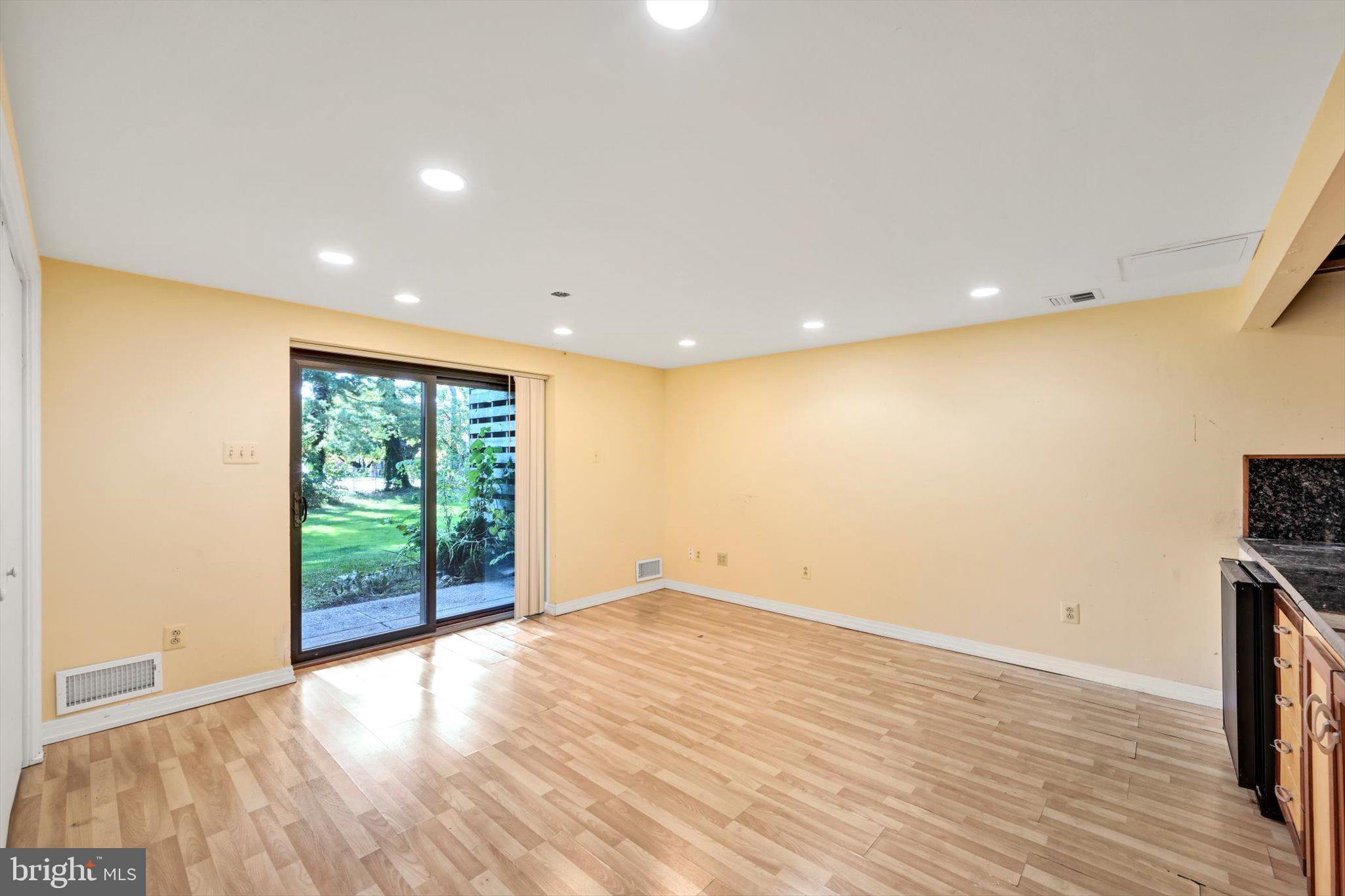 731 Wynnewood Rd #19