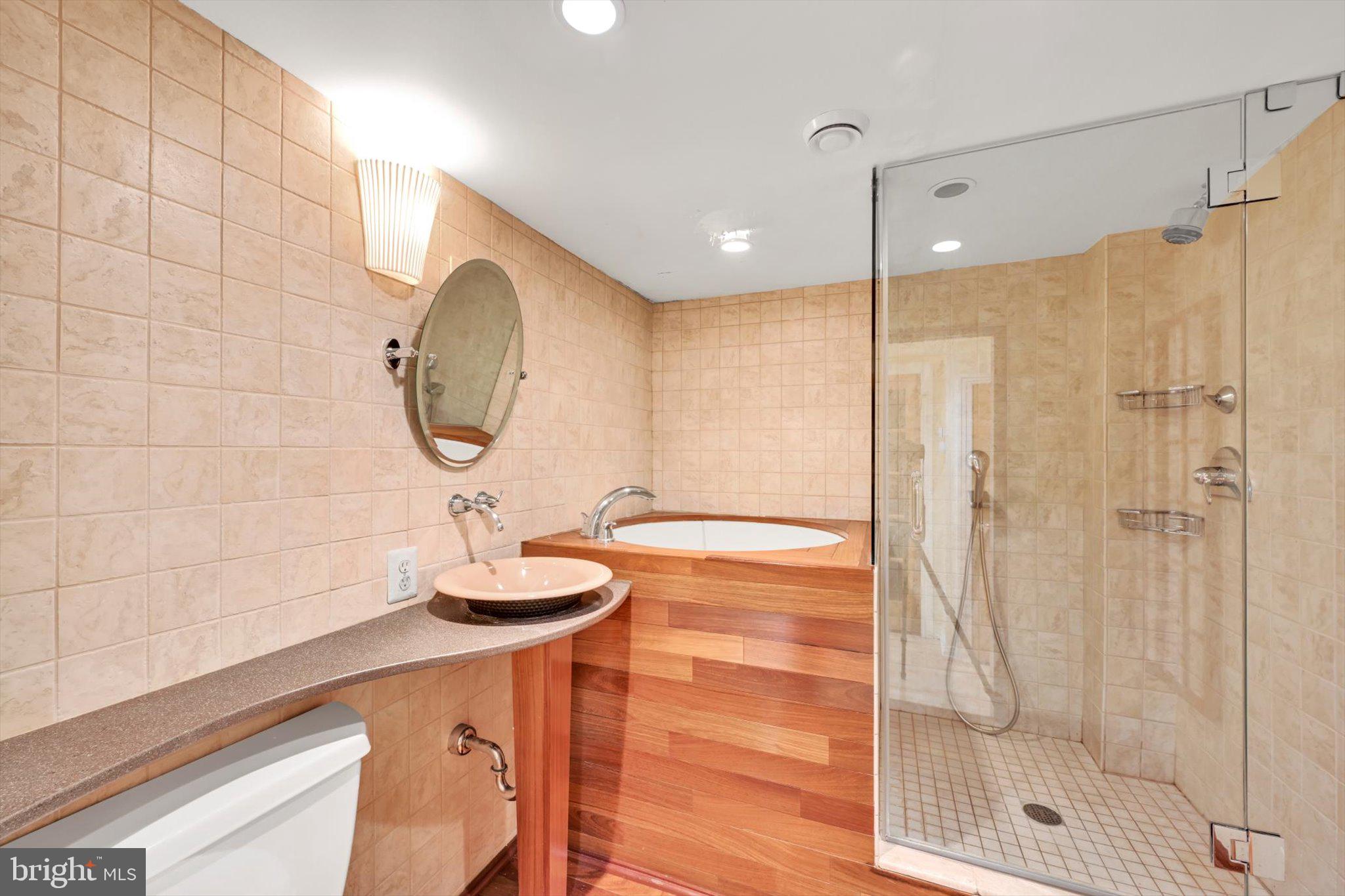 731 Wynnewood Rd #19