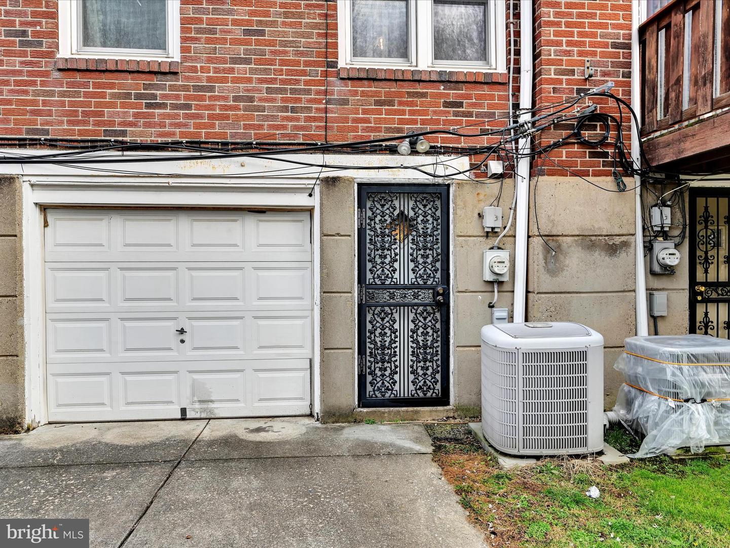 1408 Clifton Ave