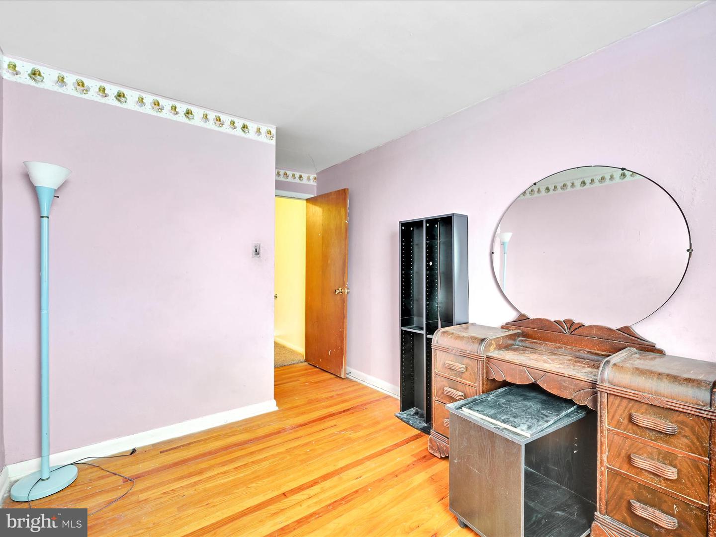 1408 Clifton Ave
