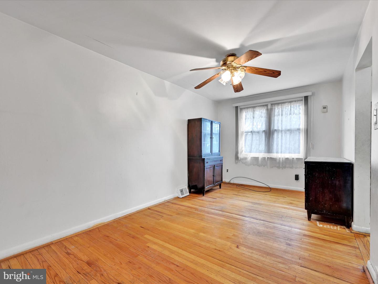 1408 Clifton Ave