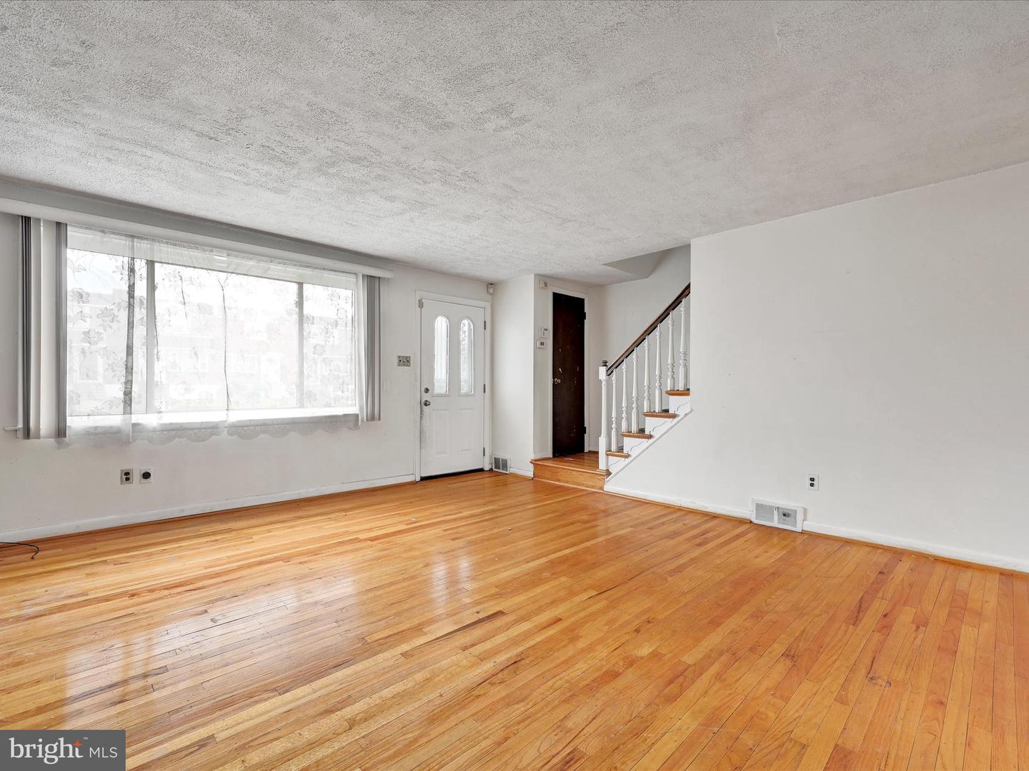 1408 Clifton Ave
