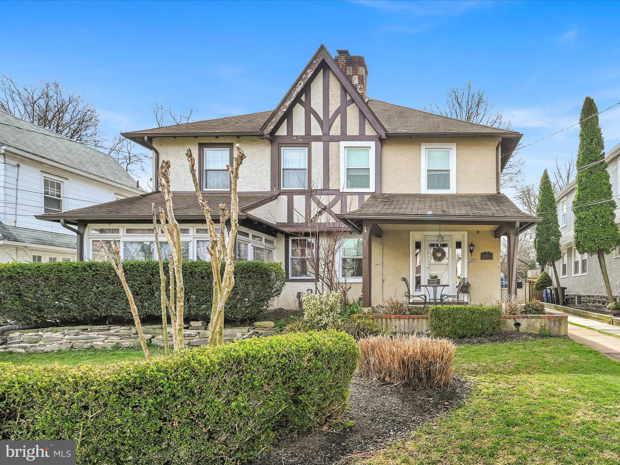 615 Woodcrest Ave