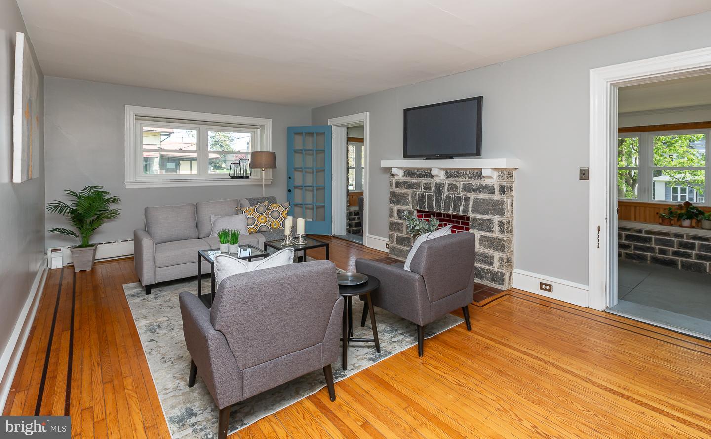 336 Brookline Blvd