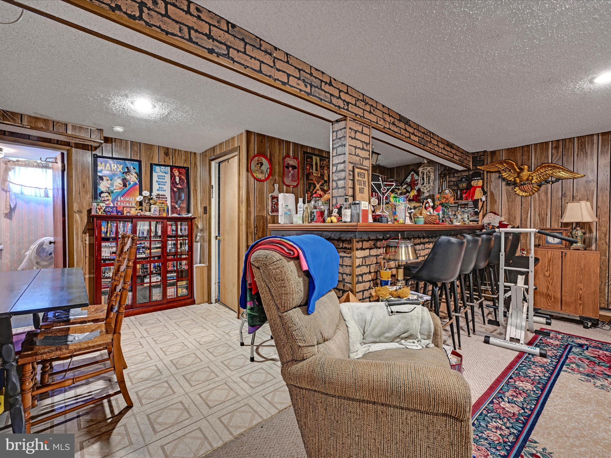 917 Beechwood Ave