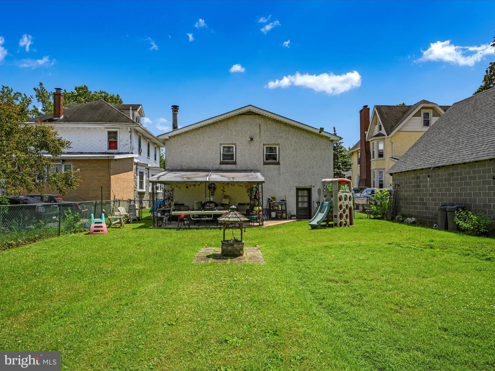 917 Beechwood Ave