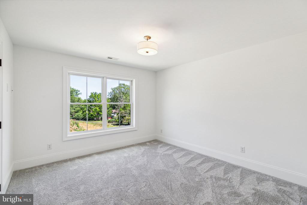 109 Eagle Drive