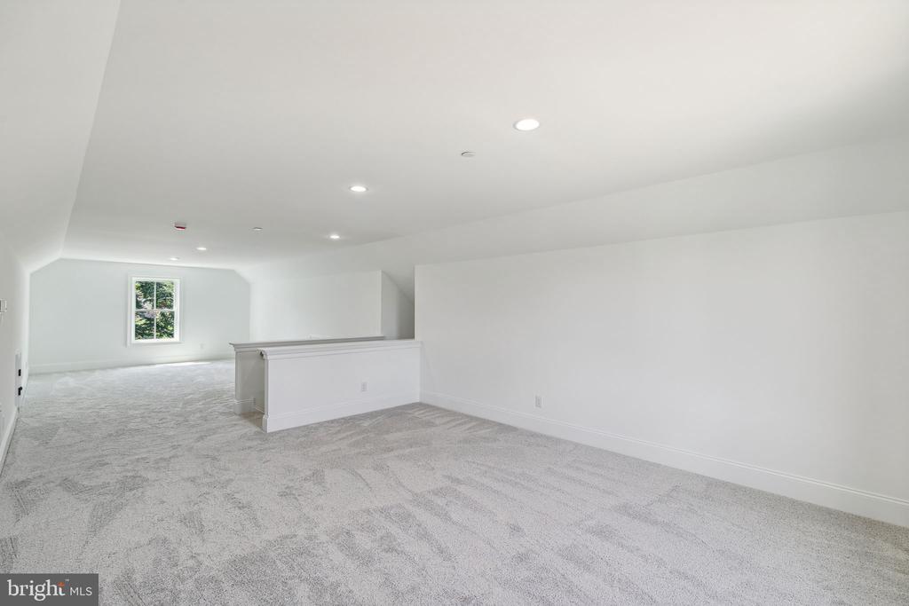 109 Eagle Drive