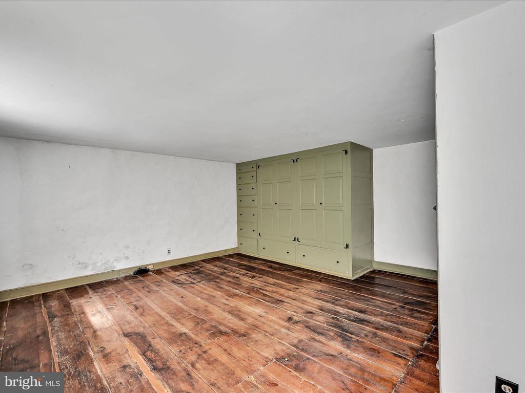 3901 Gradyville Rd