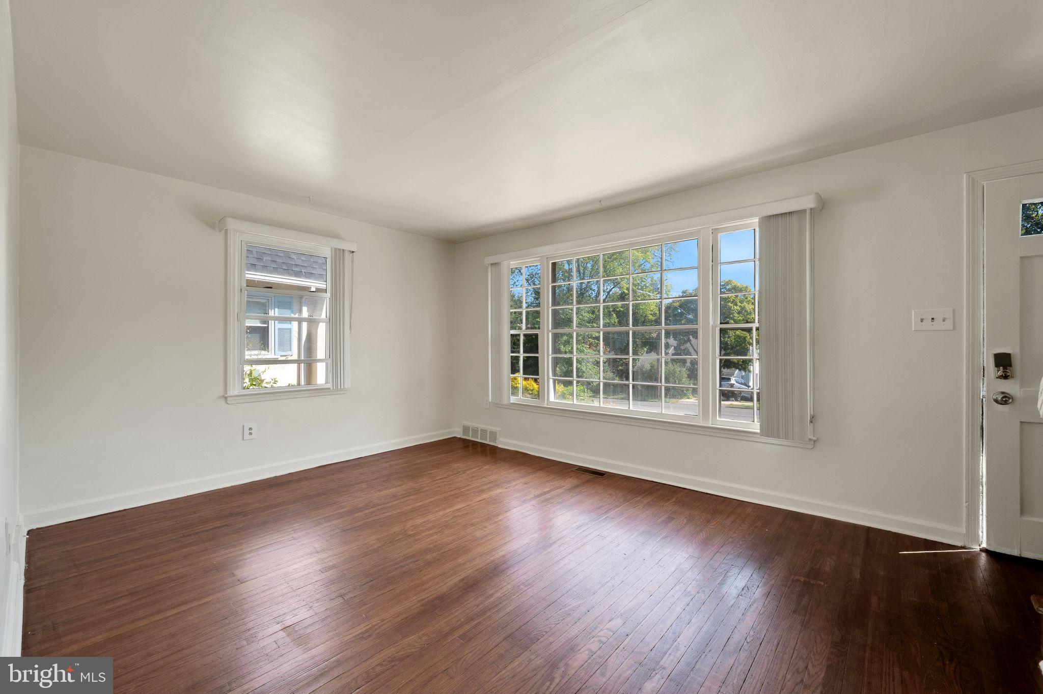 23 W Ridge Rd