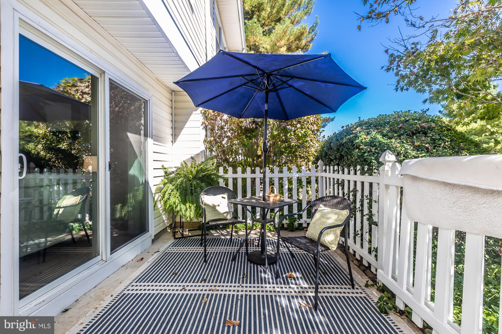 125 Deerfield Ct