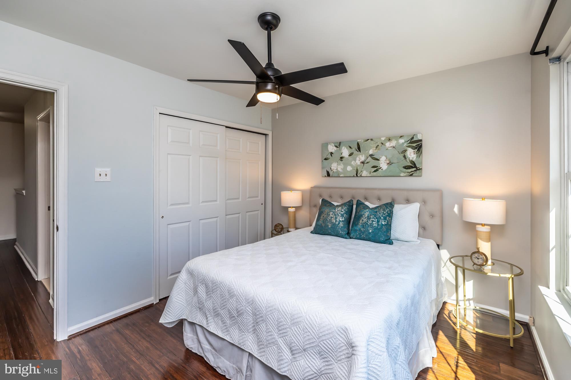 125 Deerfield Ct