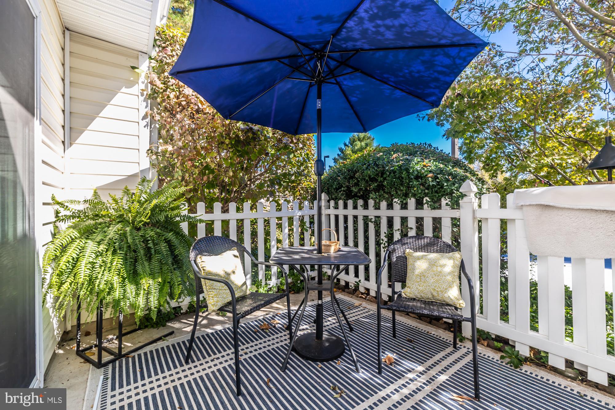 125 Deerfield Ct