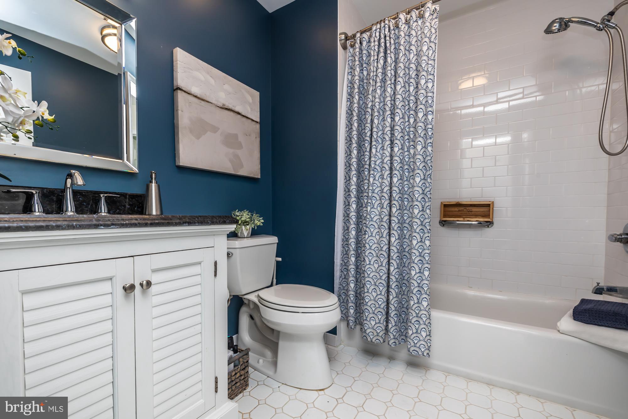 125 Deerfield Ct