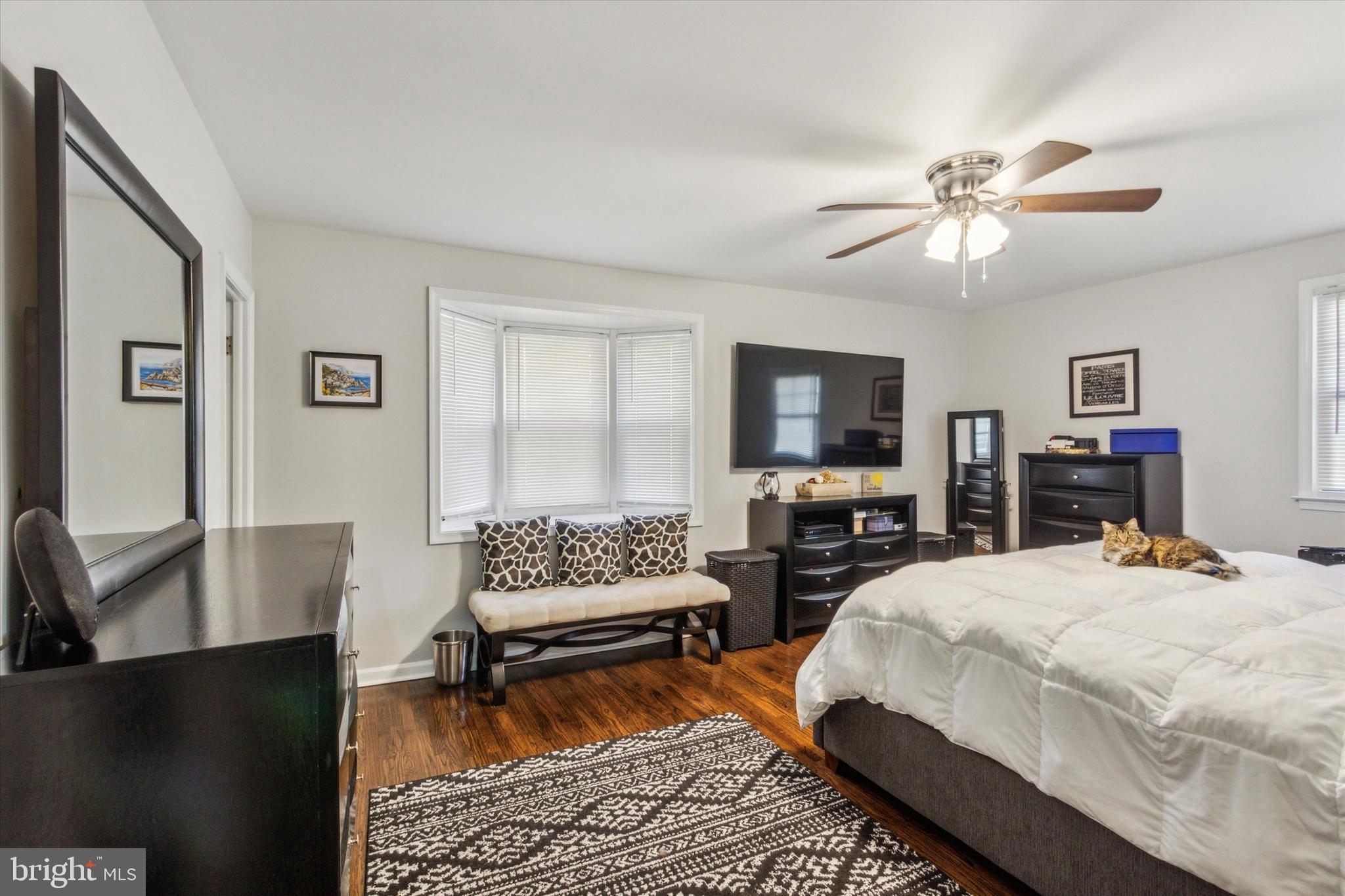 318 Hemlock Ln
