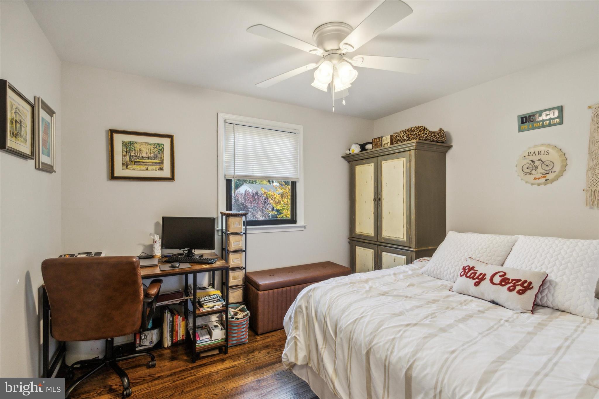 318 Hemlock Ln