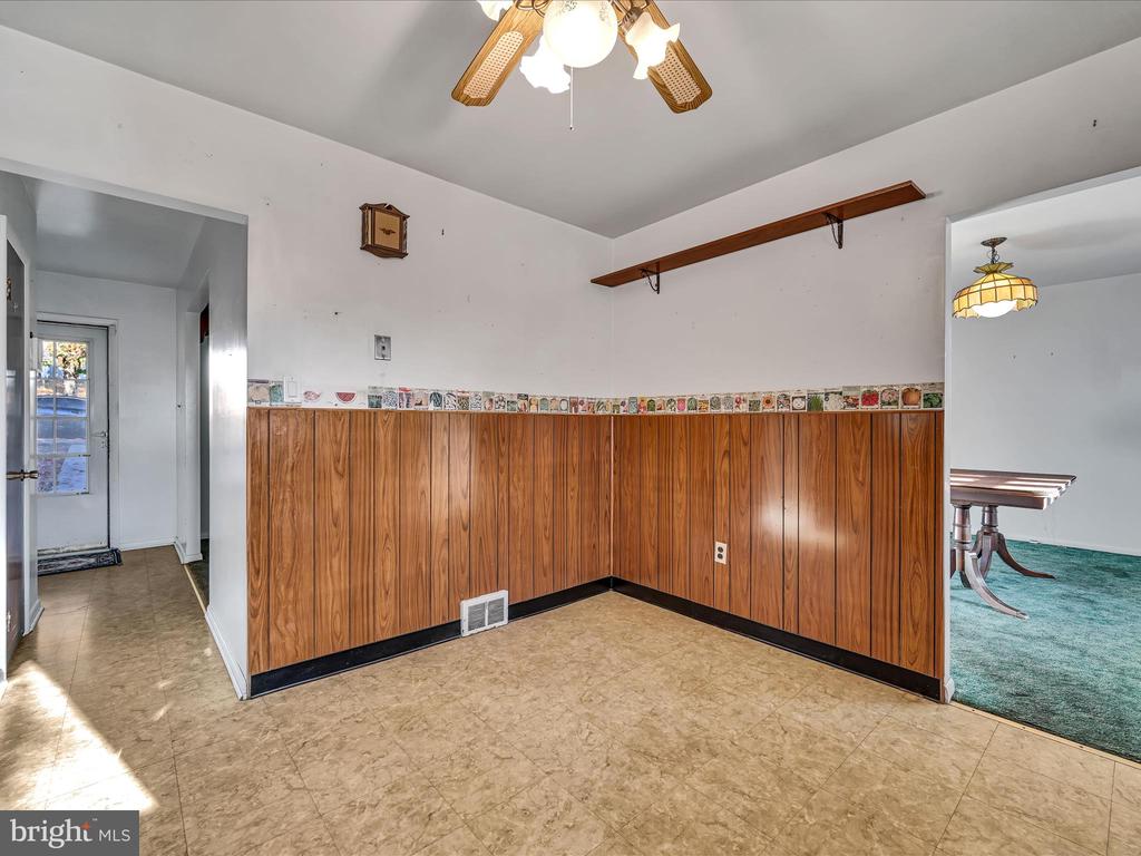 924 Woodside Ave