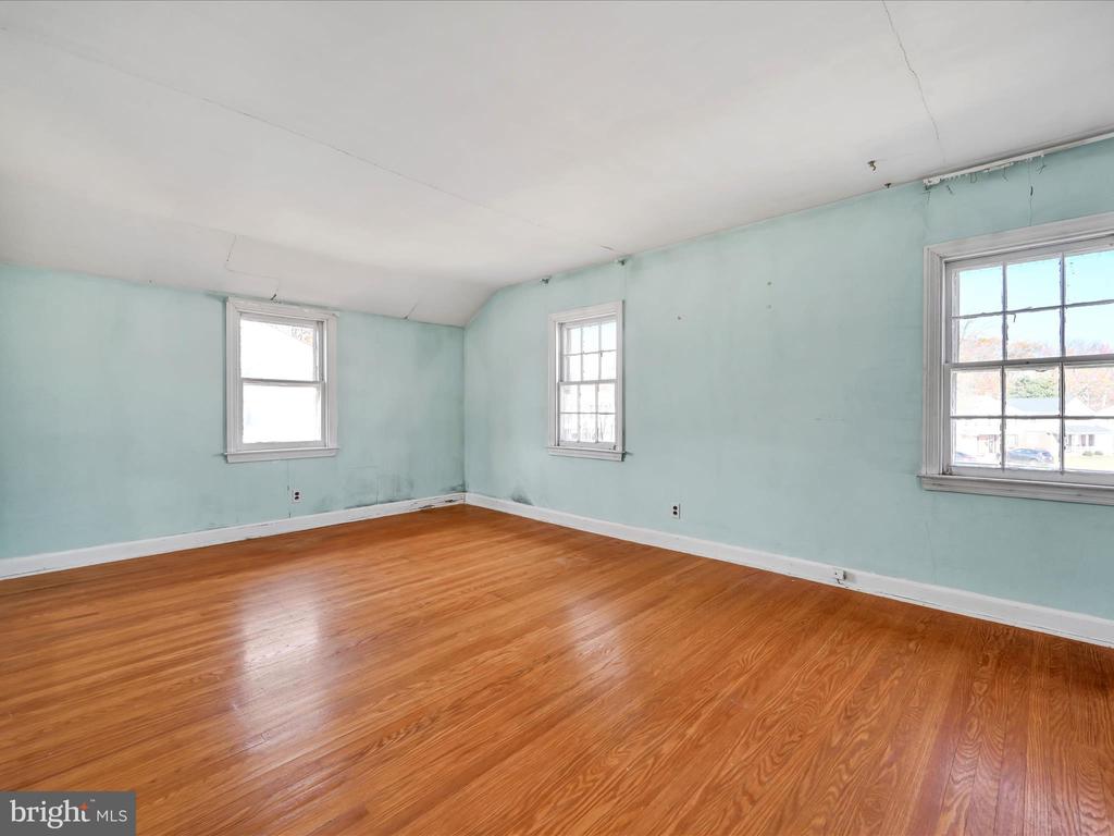 513 Ridley Cir
