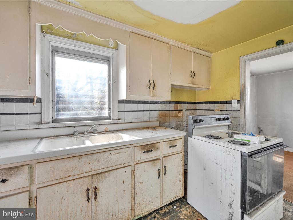 513 Ridley Cir