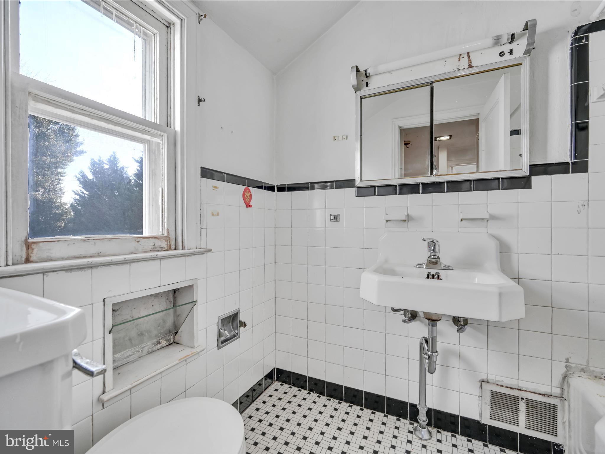 513 Ridley Cir