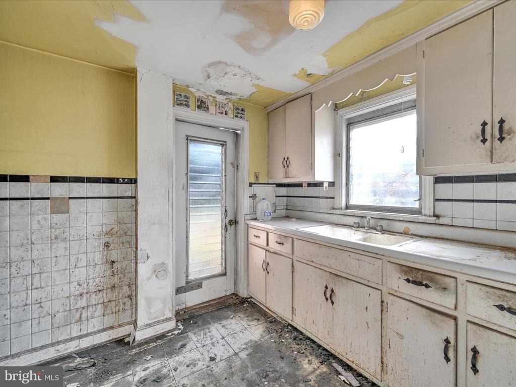 513 Ridley Cir