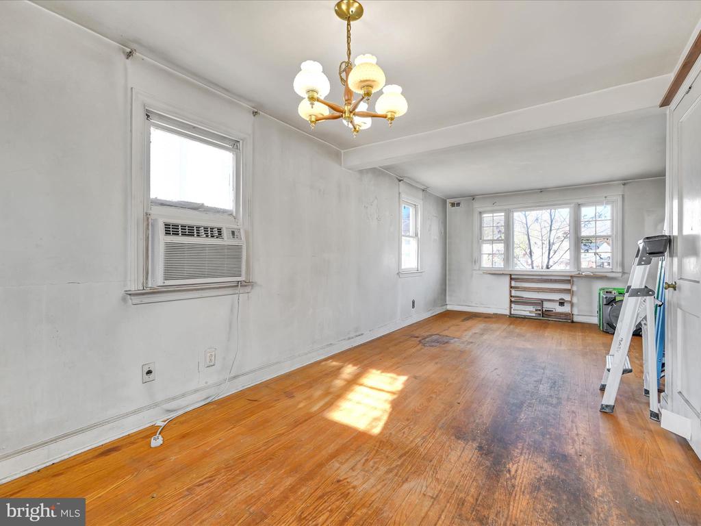 513 Ridley Cir