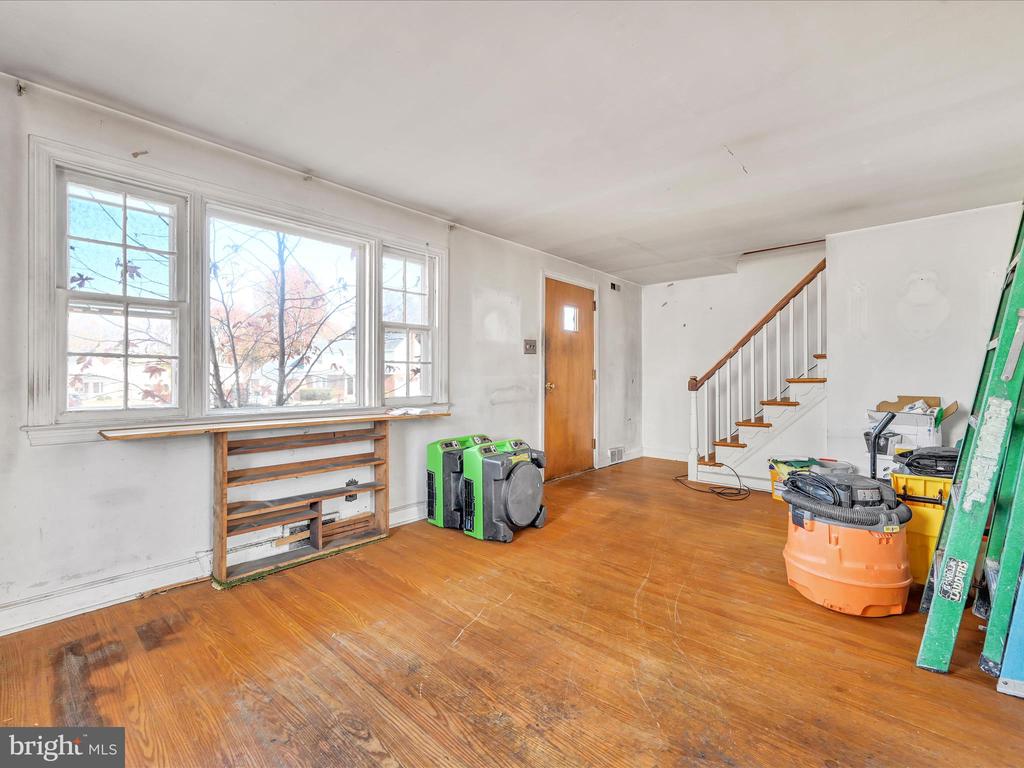 513 Ridley Cir