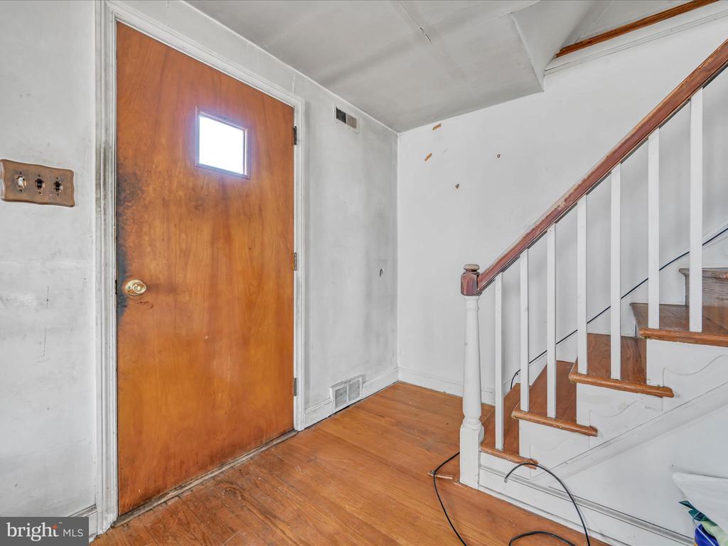 513 Ridley Cir