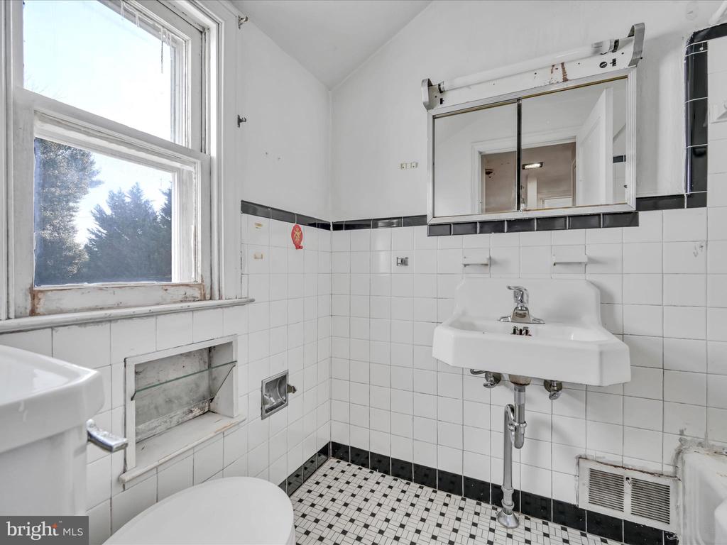 513 Ridley Cir