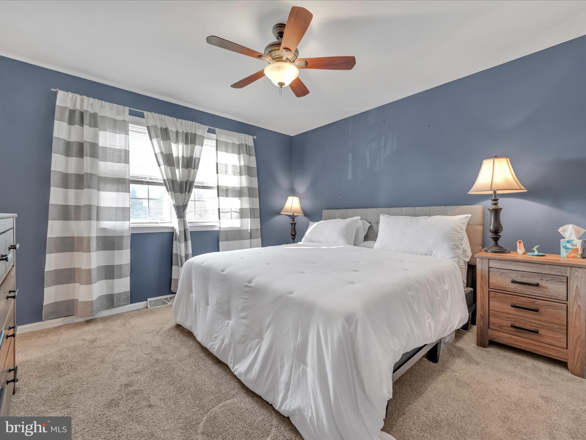 123 W Ridley Ave