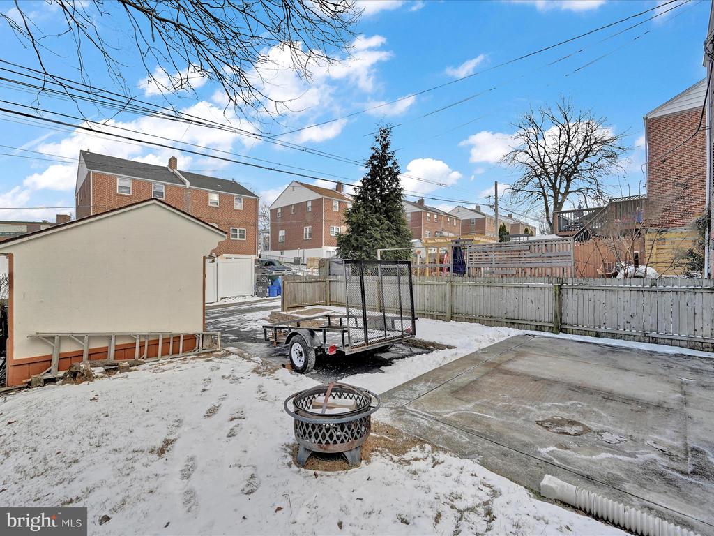 1019 Bryan St
