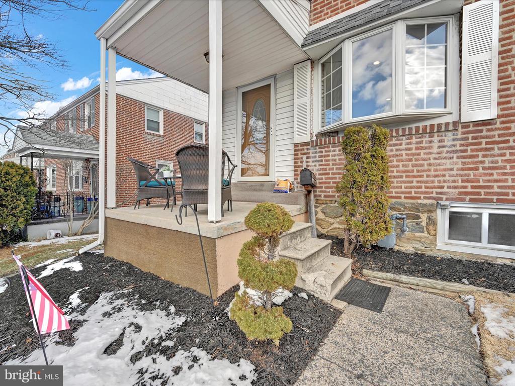 1019 Bryan St