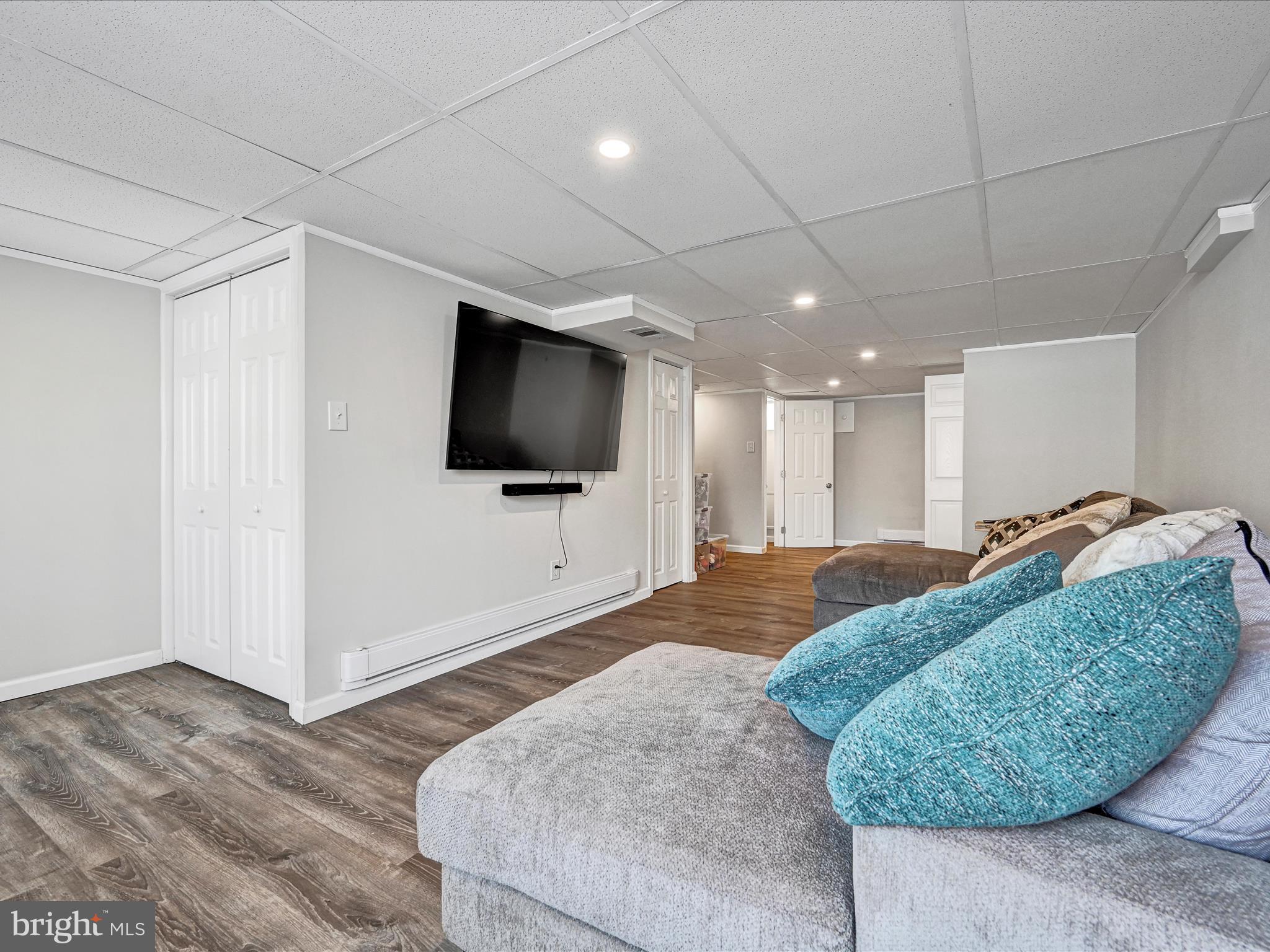 1019 Bryan St