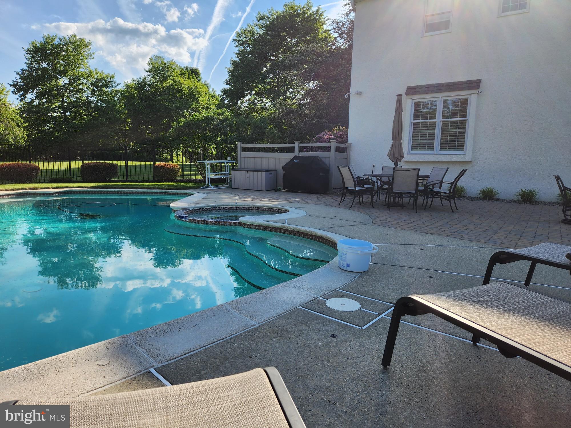 131 Sunset View Dr