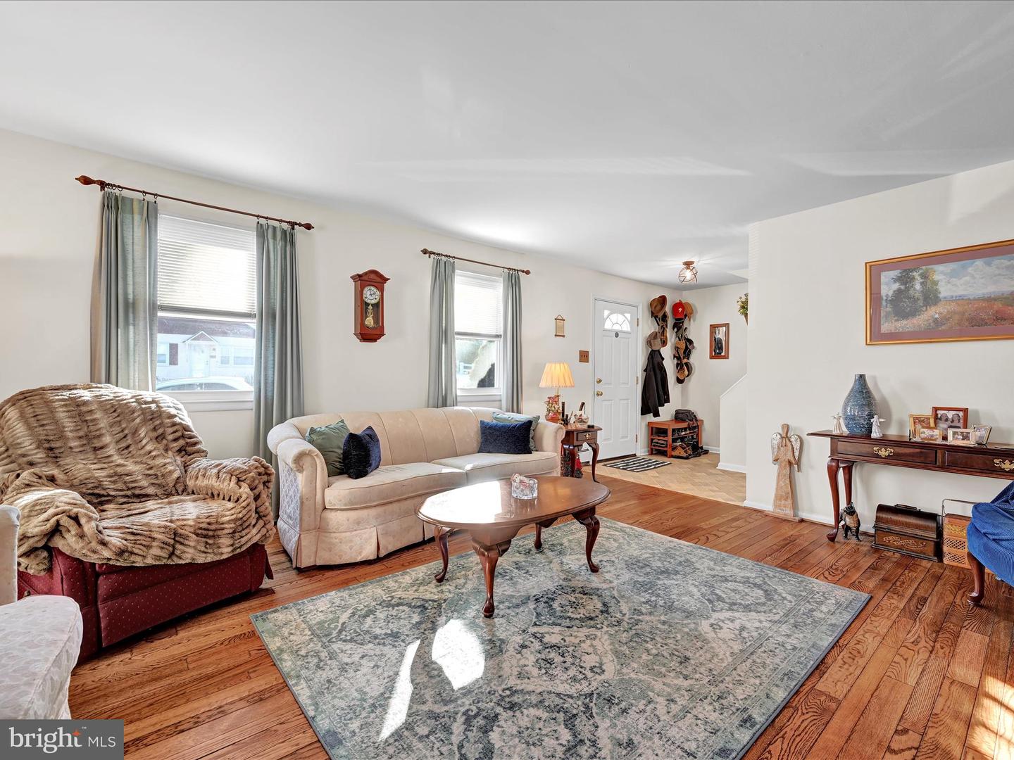 128 2nd Ave