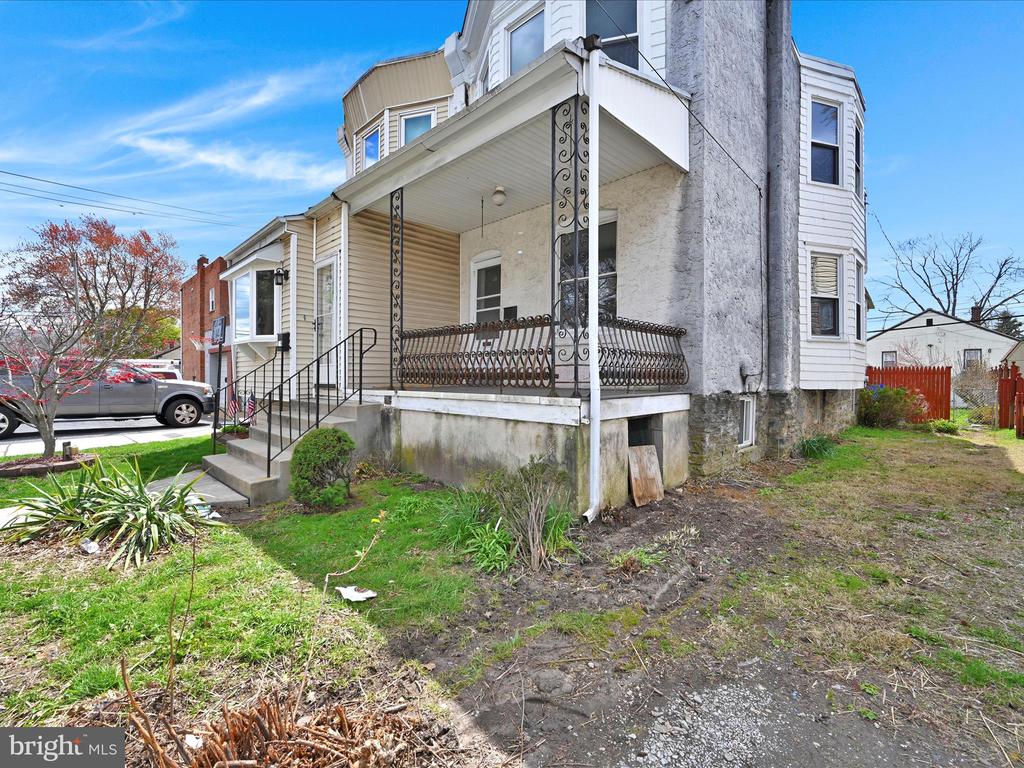 211 Cedar Ave