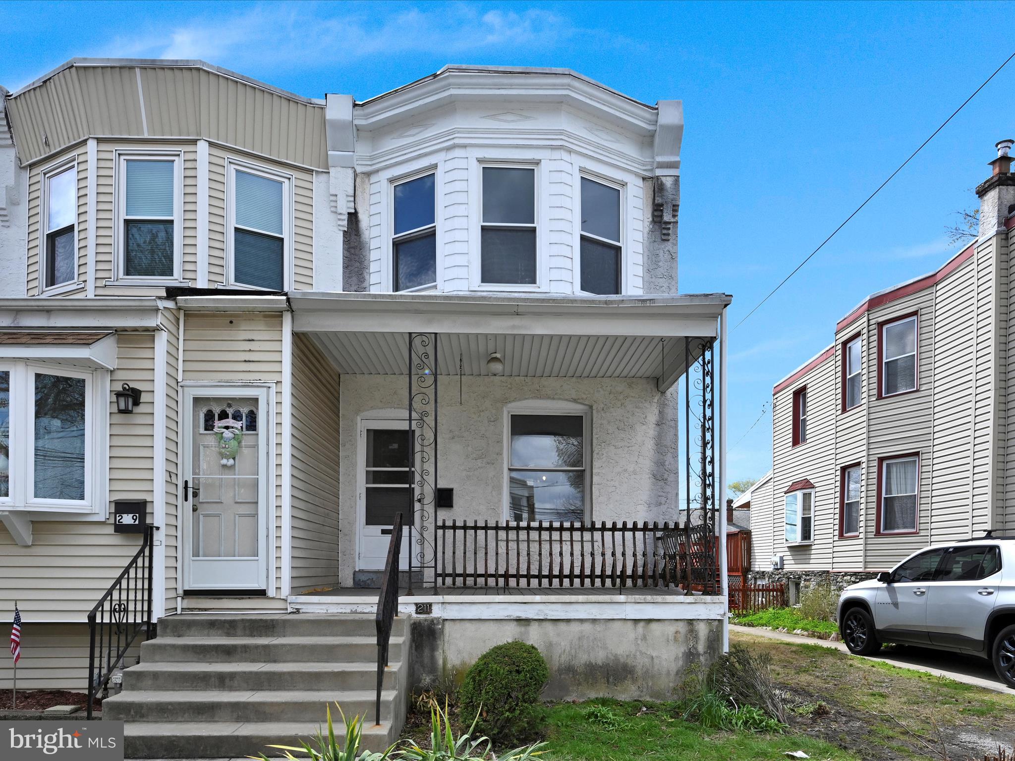 211 Cedar Ave